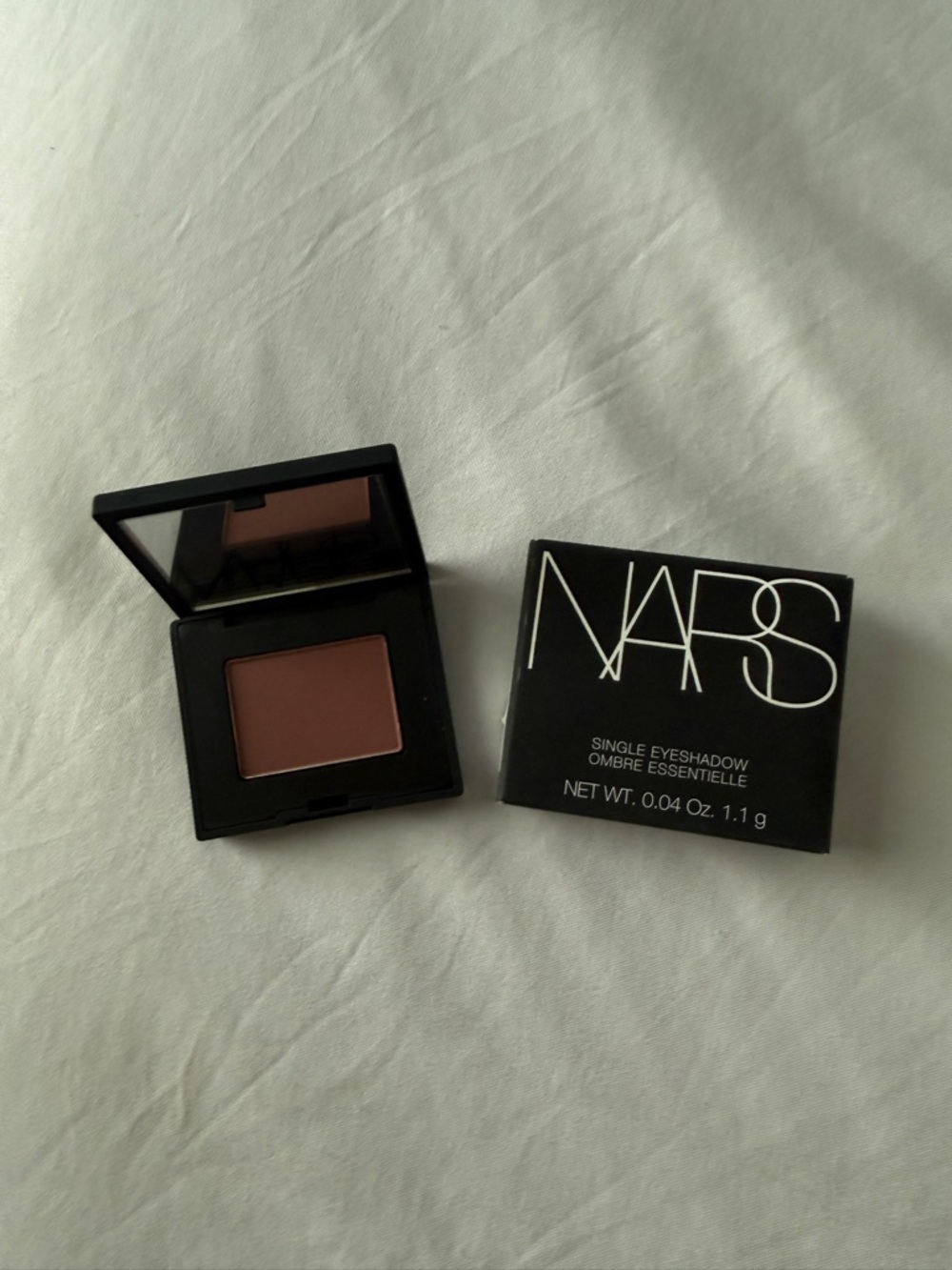 NARS Single Eyeshadow Neutral Brown Shade New In Box
